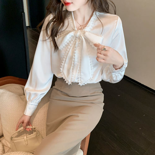 Real shot of bow tie lace shirt for women 2024 new design niche sweet temperament white top