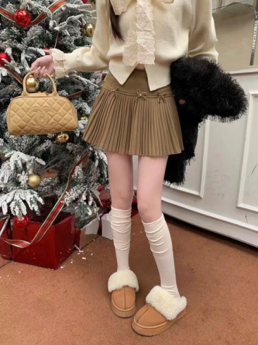 2024 Hot Girl Pleated Half Body Skirt for Autumn and Winter, High-Waisted, Slimming, Sexy Short Skirt