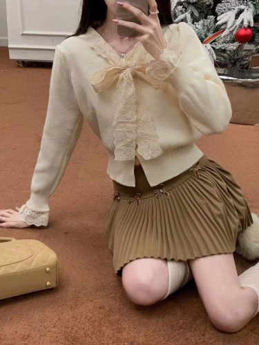 2024 Hot Girl Pleated Half Body Skirt for Autumn and Winter, High-Waisted, Slimming, Sexy Short Skirt