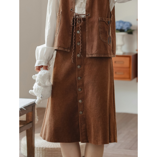 No less than 99 real shot autumn and winter slim A-line corduroy casual skirt