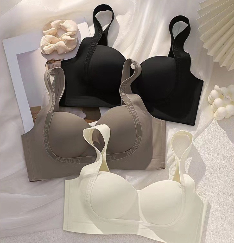 Thin seamless underwear for women with small breasts pushed up to look bigger, no wires, pull-up bra, comfortable and breathable, side-cup bra