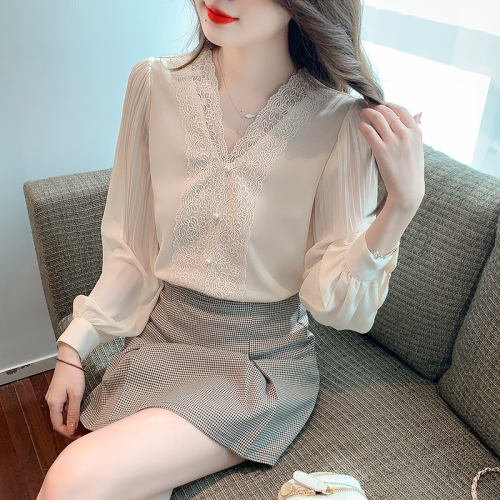 Qiuxin has been shipped❤Designful French niche thousand-layer three-dimensional lace embroidery v-neck shirt for women