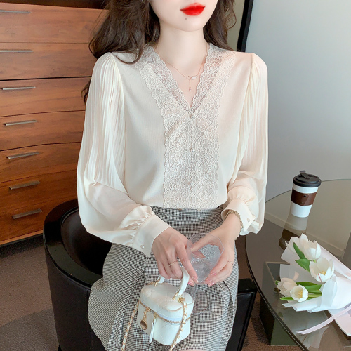 Qiuxin has been shipped❤Designful French niche thousand-layer three-dimensional lace embroidery v-neck shirt for women