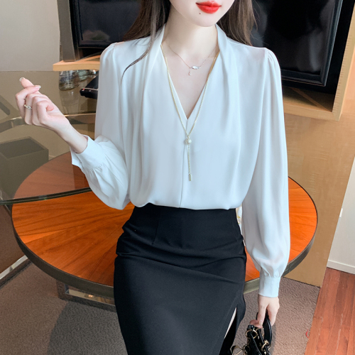 2024 Spring and Autumn V-neck white shirt women's long-sleeved satin French design niche top professional commuting top