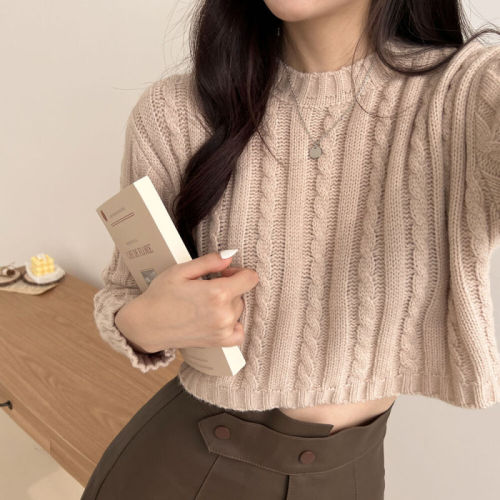 Big fat mm real shot Korean style lazy style simple round neck long sleeve twist loose pullover knitted top short sweater