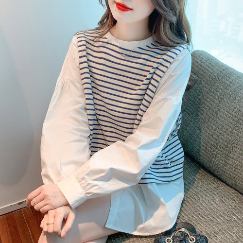 Actual shot of 2024 spring and autumn striped new style temperament splicing shirt fake two pieces of personality white sweatshirt top