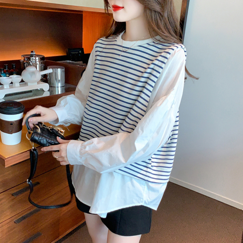 Actual shot of 2024 spring and autumn striped new style temperament splicing shirt fake two pieces of personality white sweatshirt top