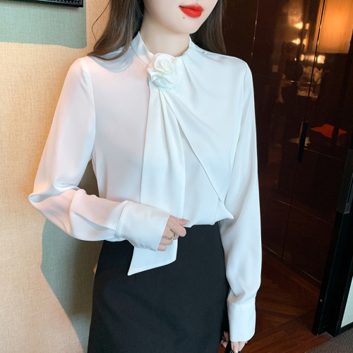 Actual shot of 2024 new women's shirt design niche autumn and winter satin fashion long-sleeved shirt