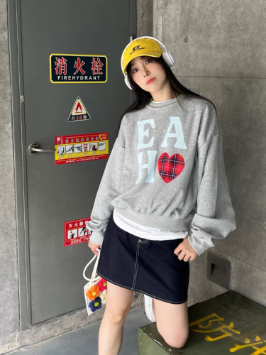 Early autumn light gray long-sleeved tops for women 2024 new American style loose and high-end loose thin round neck sweatshirt