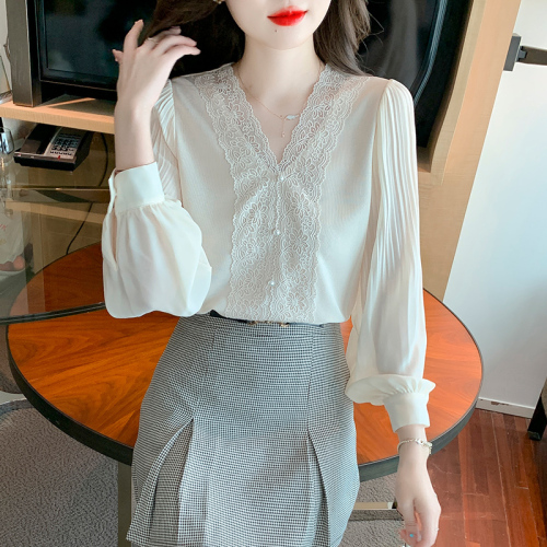 Qiuxin has been shipped❤Designful French niche thousand-layer three-dimensional lace embroidery v-neck shirt for women