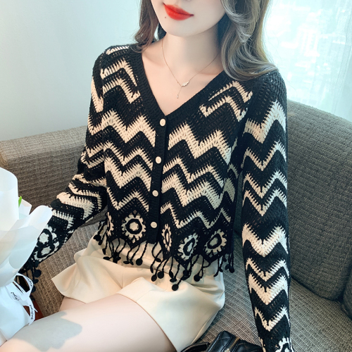 Real shot of retro tassel hollow striped sweater for women 2024 autumn new v-neck contrasting color loose long-sleeved top