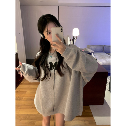 Official picture 2024 new autumn and winter Korean style fashionable design loose and slim Hong Kong style letter print round neck sweatshirt