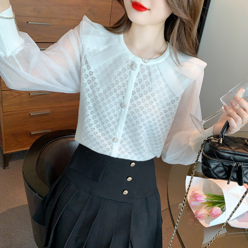 Real shot 2024 autumn and winter new style small fragrant style lace splicing gauze sleeve small shirt heavy industry