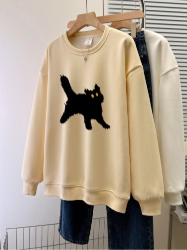 Actual shot of autumn thin sweatshirt for women plus size