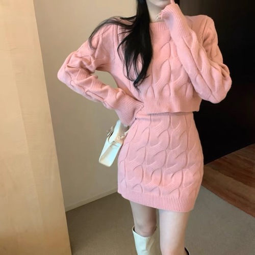 Autumn and winter Internet celebrity same style knitted sweater suit for women slim-fitting thickened long-sleeved twist high waist hip-covering short skirt two-piece set