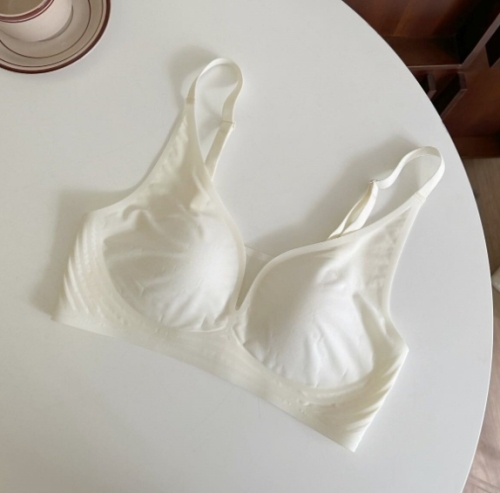 Nude breast skin ultra-thin underwear women's seamless jelly glue no wire breathable rabbit ears cross back bra