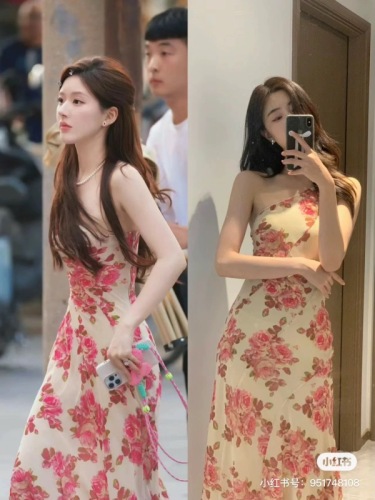 Celebrity Zhao Lusi's same style retro pure lust off-shoulder rose print oblique shoulder dress slimming holiday hip-covering long skirt