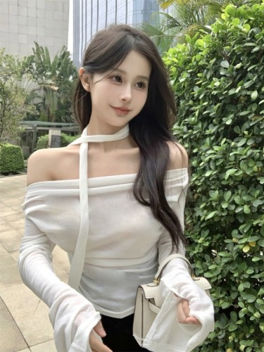 Actual shot of pure desire halterneck one-shoulder summer thin hot girl top for women