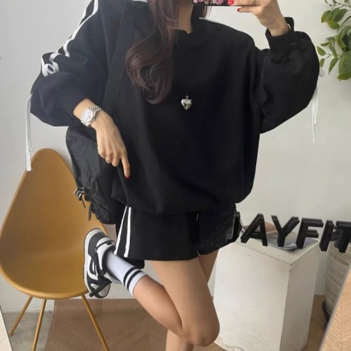 Korean Dongdaemun spring and summer new style striped bow loose long-sleeved sweatshirt sports shorts suit