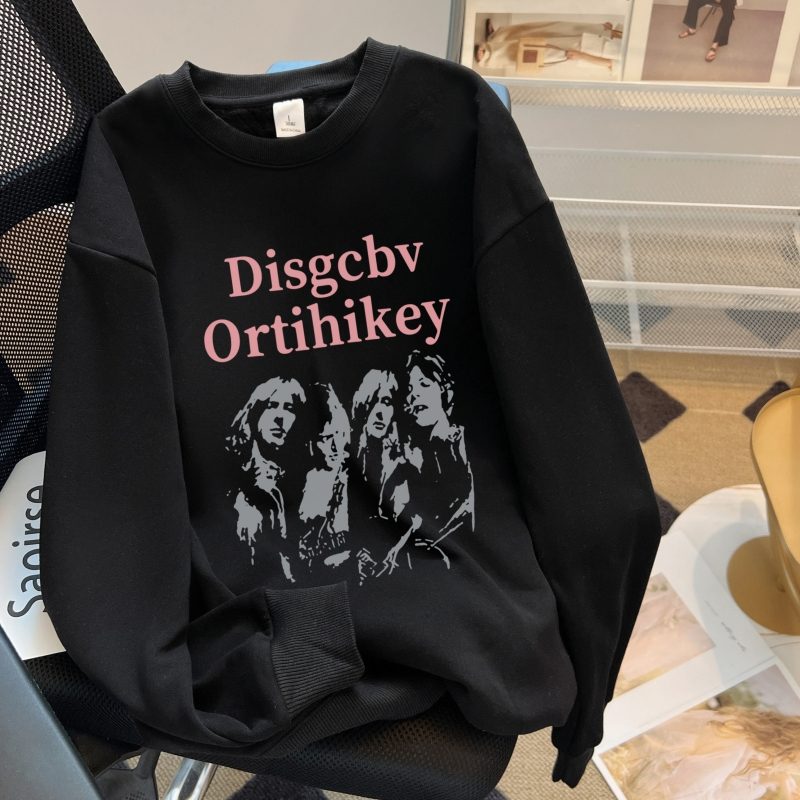 Actual shot of autumn thin sweatshirt for women plus size