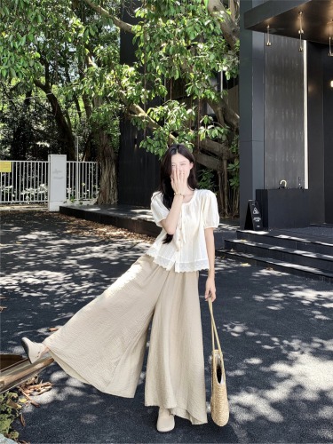 Actual shot of summer Korean style lace collar lace-up puff sleeves age-reducing shirt slimming top + high-waisted wide-leg culottes