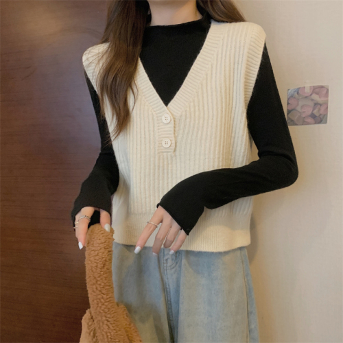 2024 new autumn style bottoming sweater knitted vest women's vest outer wear layered small vest foreign style fashionable vest