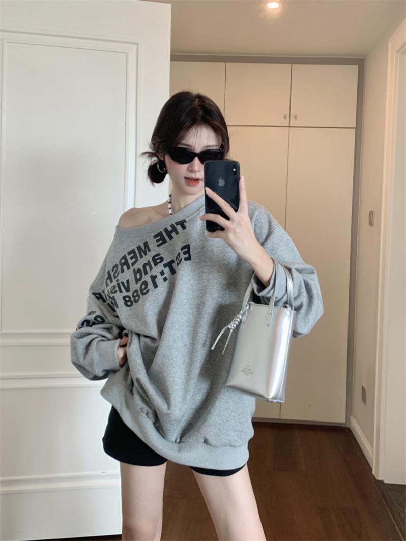Real shot American retro sloped shoulder letter print design long-sleeved sweatshirt hot girl loose autumn top