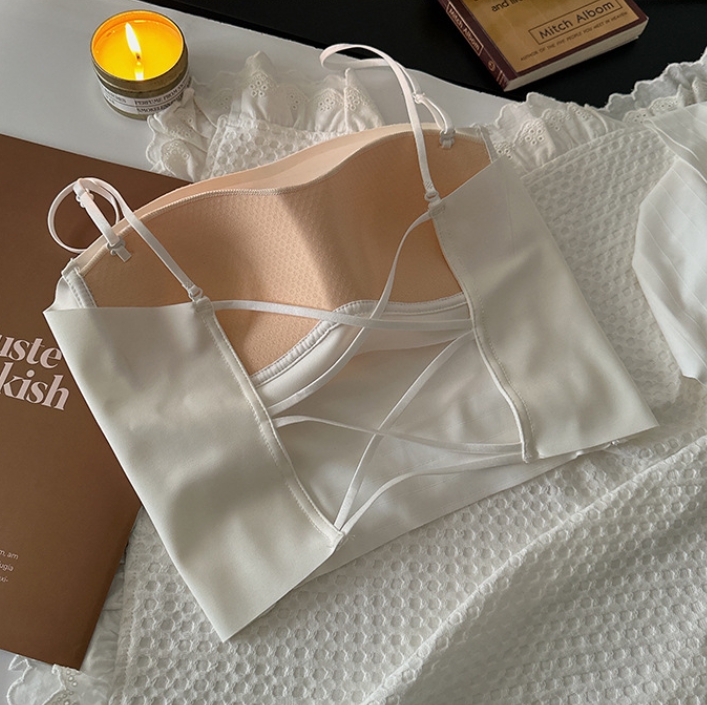 Back control back-beautiful underwear with breast pads that can be worn outside the body, thin summer big breasts showing small anti-exposure wrap bra