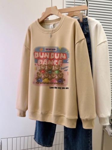 Actual shot of autumn thin sweatshirt for women plus size