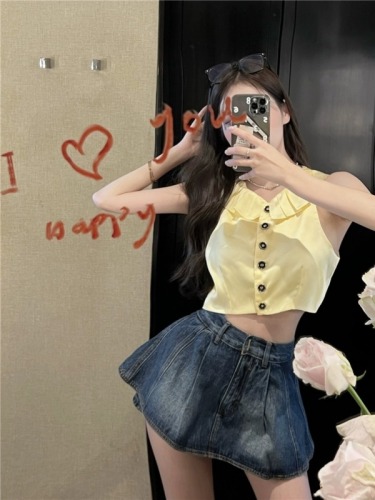 Real shot!  Summer Korean style waist-cinching A-line denim skirt pants skirt for women