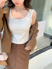 Actual shot of autumn all-in-one small camisole with breast pads for women, bottoming shirt, sleeveless top, beautiful back