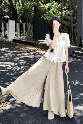 Actual shot of summer Korean style lace collar lace-up puff sleeves age-reducing shirt slimming top + high-waisted wide-leg culottes