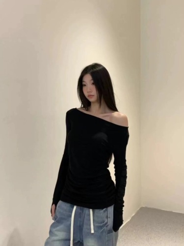 Liangpi Lilo The next morning hot girl slimming long-sleeved bottoming irregular temperament T-shirt top