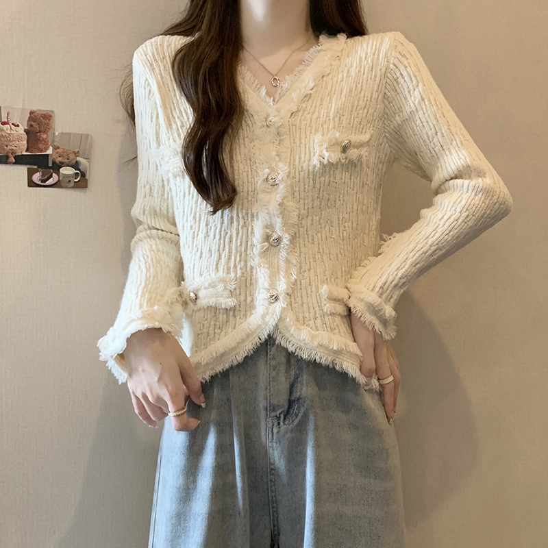 實拍大碼女裝秋冬新款設計感小香風針織上衣遮肉顯瘦百搭毛衣開衫