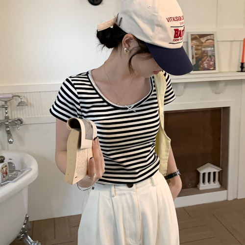 Real shot of fashionable contrast striped round neck short-sleeved T-shirt 2024 summer new women's niche slim fit versatile top