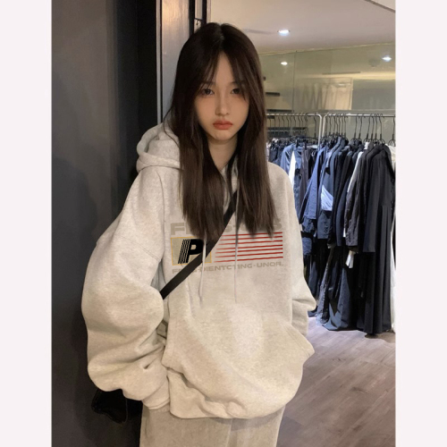 Official picture of American retro vintage sweatshirt for women in autumn and winter plus velvet hooded oversize lazy style jacket