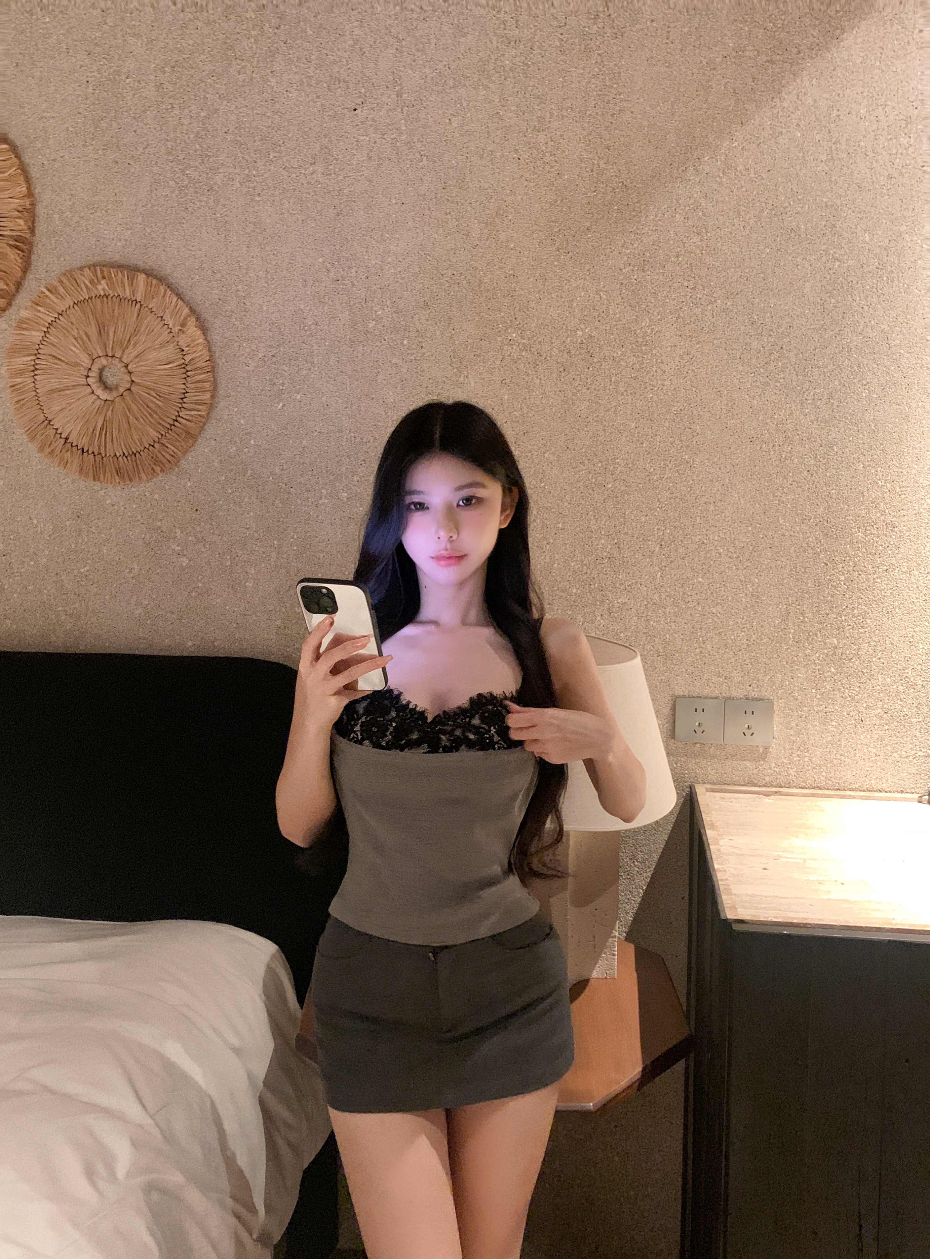 Real shot of pure lust hottie lace design fake two-piece slim-fitting short suspender + low waist hip-covering short skirt for women