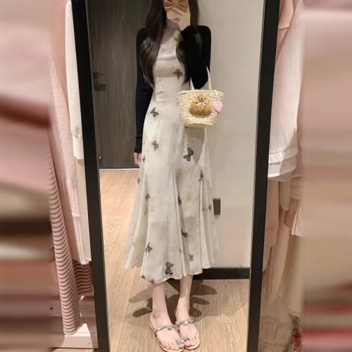 Design niche fishtail bag hip long skirt summer 2024 new women's butterfly print suspender dress French style