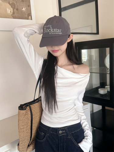 Real shot of pure lust sexy one-shoulder long-sleeved T-shirt for women summer slimming off-shoulder inner swung collar top