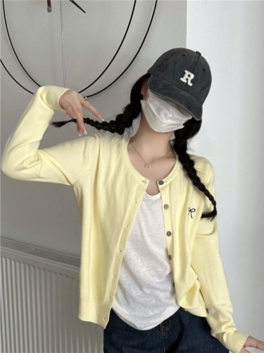 Actual shot~Early autumn versatile and stylish slimming embroidered bow knitted long-sleeved cardigan jacket for women