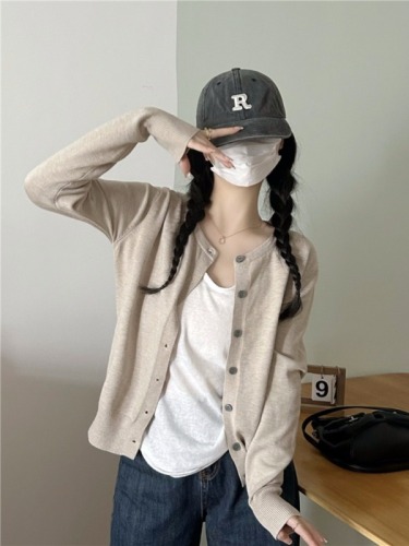 Actual shot~Early autumn versatile and stylish slimming embroidered bow knitted long-sleeved cardigan jacket for women