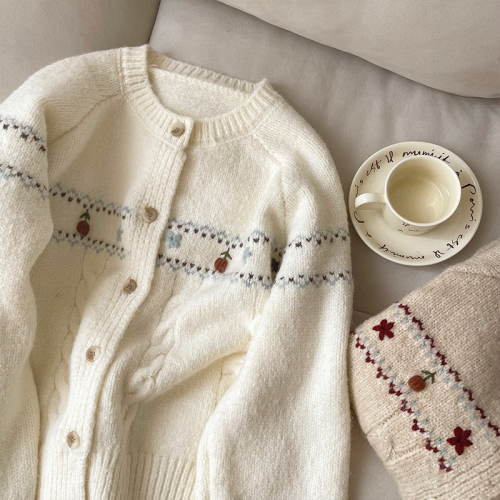 Orange Cat Home Artistic Flower Embroidered V-neck Cardigan for Women - Spring New Design Single Button Knit Cardigan