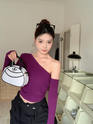 Real shot of chic design with sloping shoulders, slim fit, purple sweater, base layer, knitted top