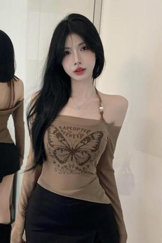 Fashionable retro butterfly print one-shoulder mesh long-sleeved + decorative beaded halter neck strap hot girl T-shirt two-piece set