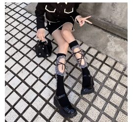 Spring and Autumn personality sweet and cool hollow strap mid-calf socks pleated lace bow calf socks black and white design sense beauty