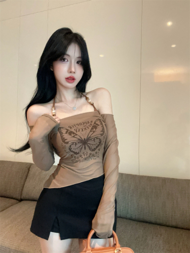 Fashionable retro butterfly print one-shoulder mesh long-sleeved + decorative beaded halter neck strap hot girl T-shirt two-piece set