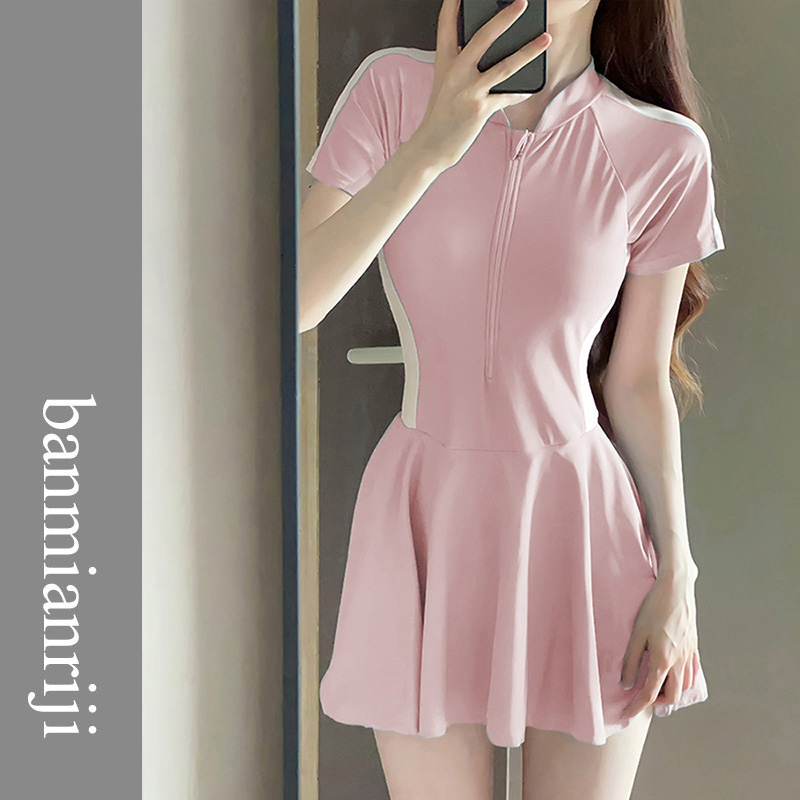 Swimsuits for women, slightly fat girls, summer conservative 2024 new pure desire one-piece large size fat mm high-value appearance and slim