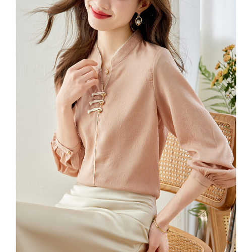 Actual shot of 2024 autumn new national style disc button jacquard shirt for women with versatile design and temperament top