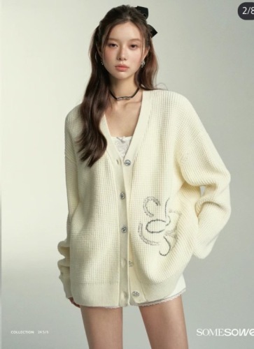 High quality Chen Haoyu's same style sequin embroidered sparkling flower silhouette knitted cardigan commuter V-neck jacket HH