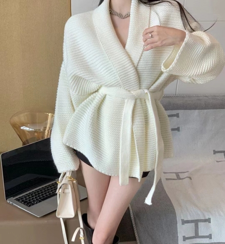 Korean-style small scented autumn and winter new lazy wool temperament slimming warm tie-front sweater for women